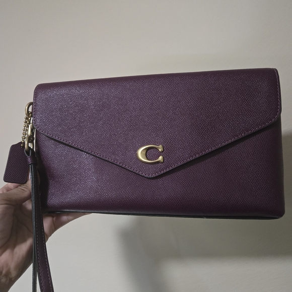 Elegant Purple Leather Clutch - Picture 1 of 4